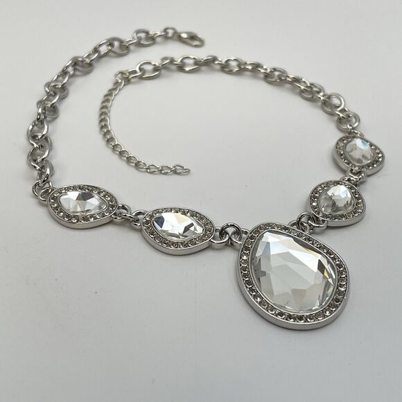 Silver Tone White Glass Rhinestone Halo Pendant Bib Statement Boho Necklace - Picture 4 of 7